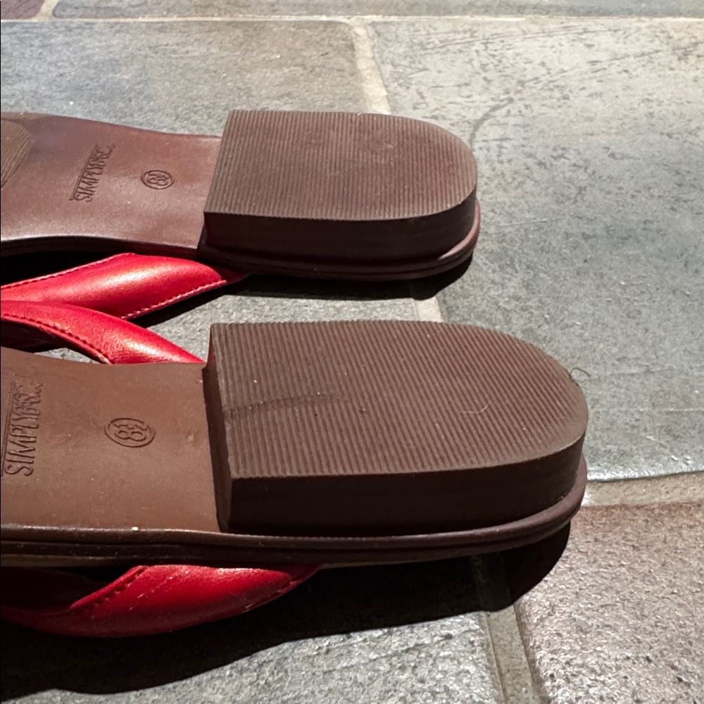 Simply Basic Women's Red Sandals Sz 8.5 - Picture 6 of 7